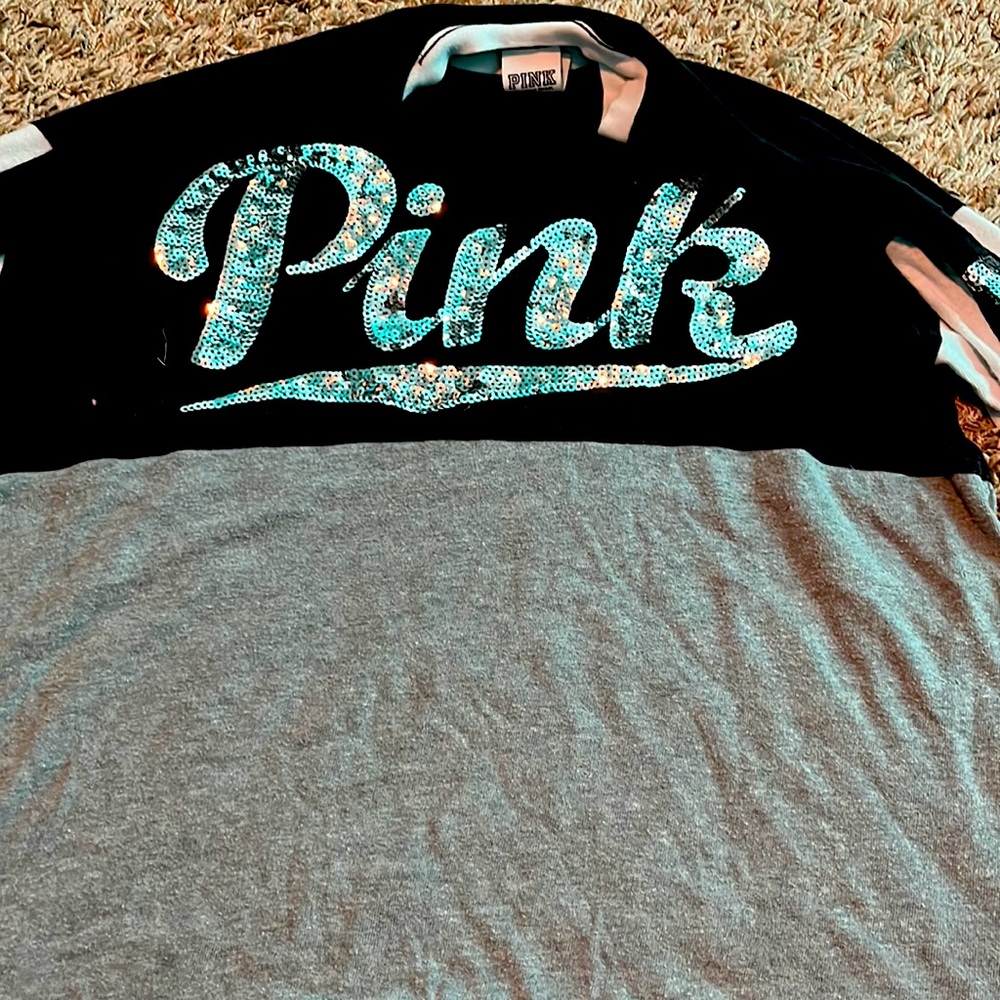 SELLING A BEAUTY small worn twice